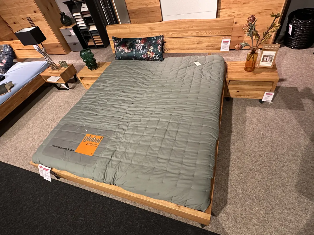 Bettrahmen und Nachttische Modern Sleep